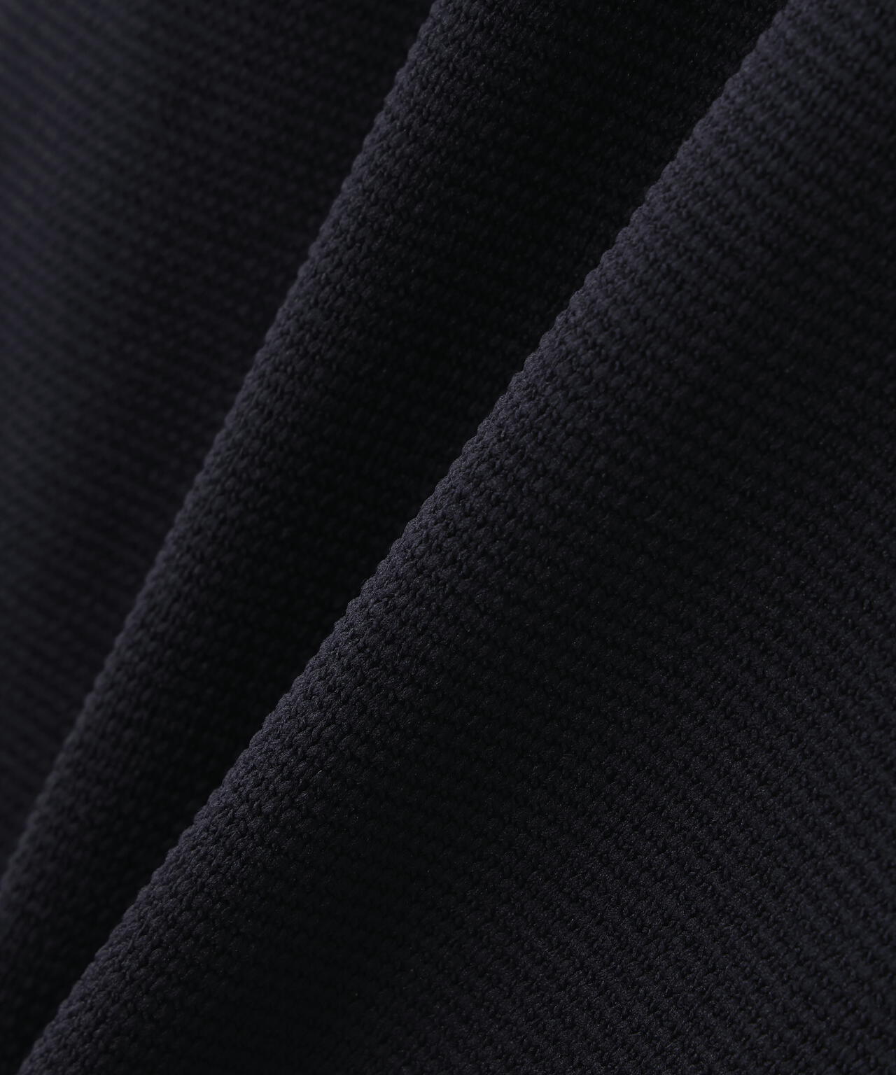 【PGG】【直営店舗&公式オンライン限定】ポリエステルヤーンmmニットフーディプルオーバー (MENS)