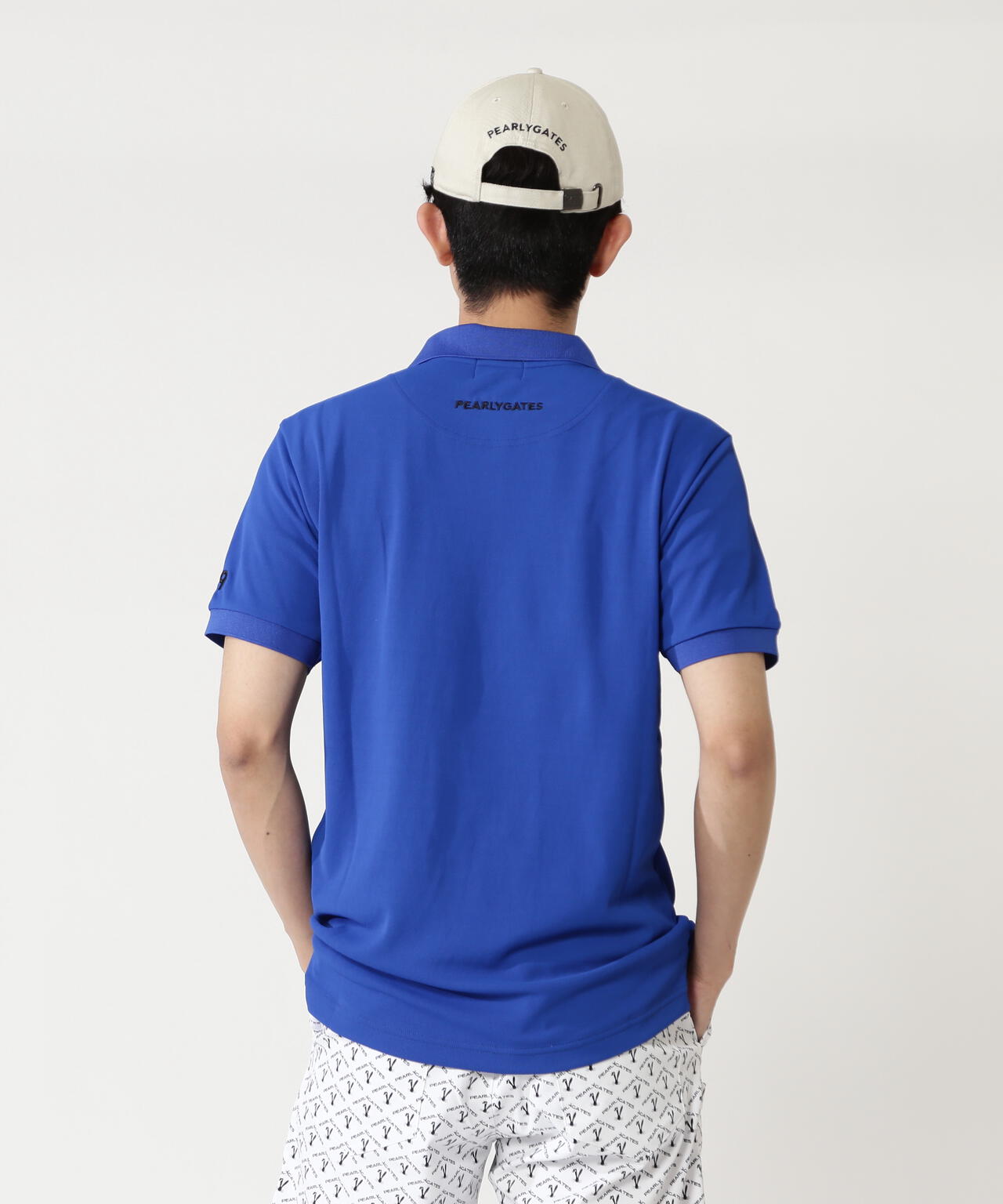 H:182cm/C:93/W:77/H:91 着用サイズ：5