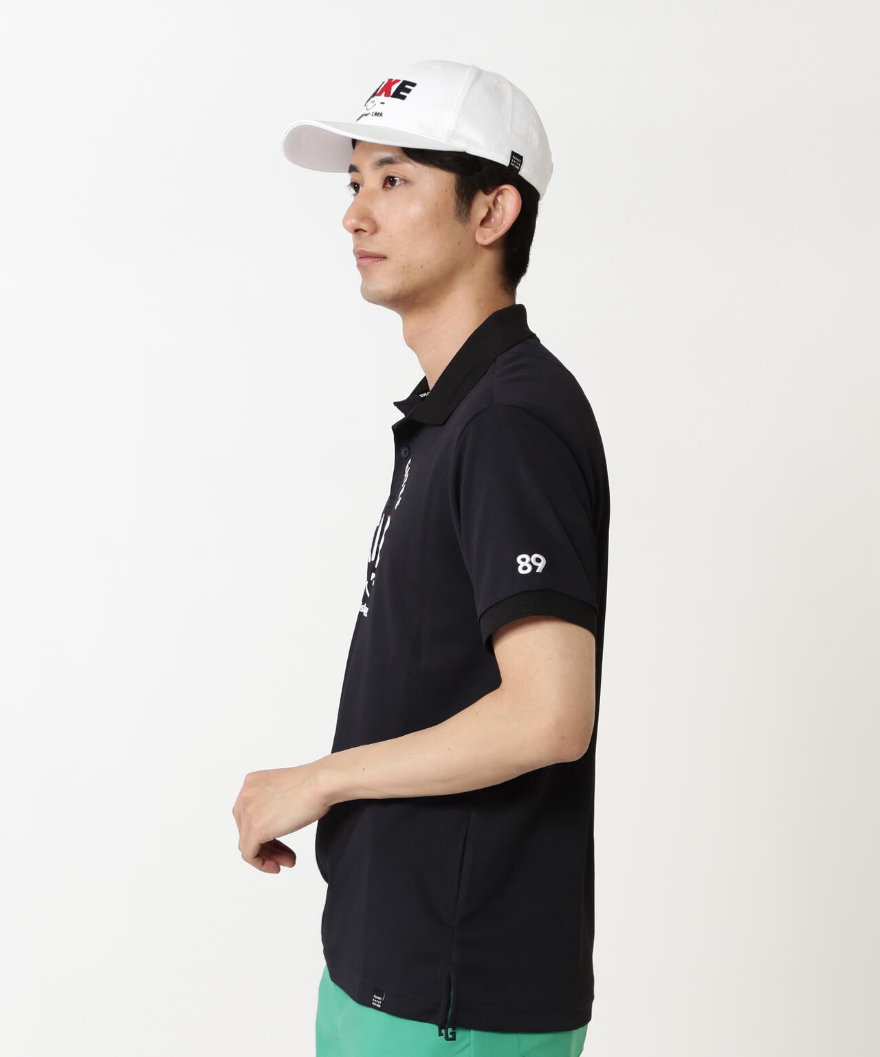 H:182cm/C:93/W:77/H:91 着用サイズ：5