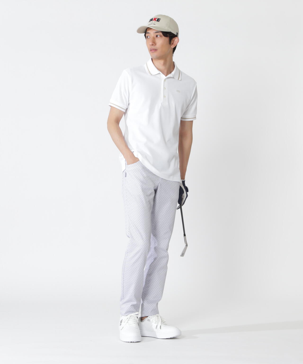 H:182cm/C:93/W:77/H:91 着用サイズ：5