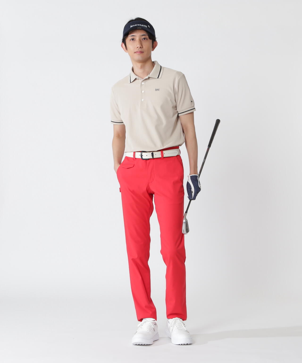 H:182cm/C:93/W:77/H:91 着用サイズ：5