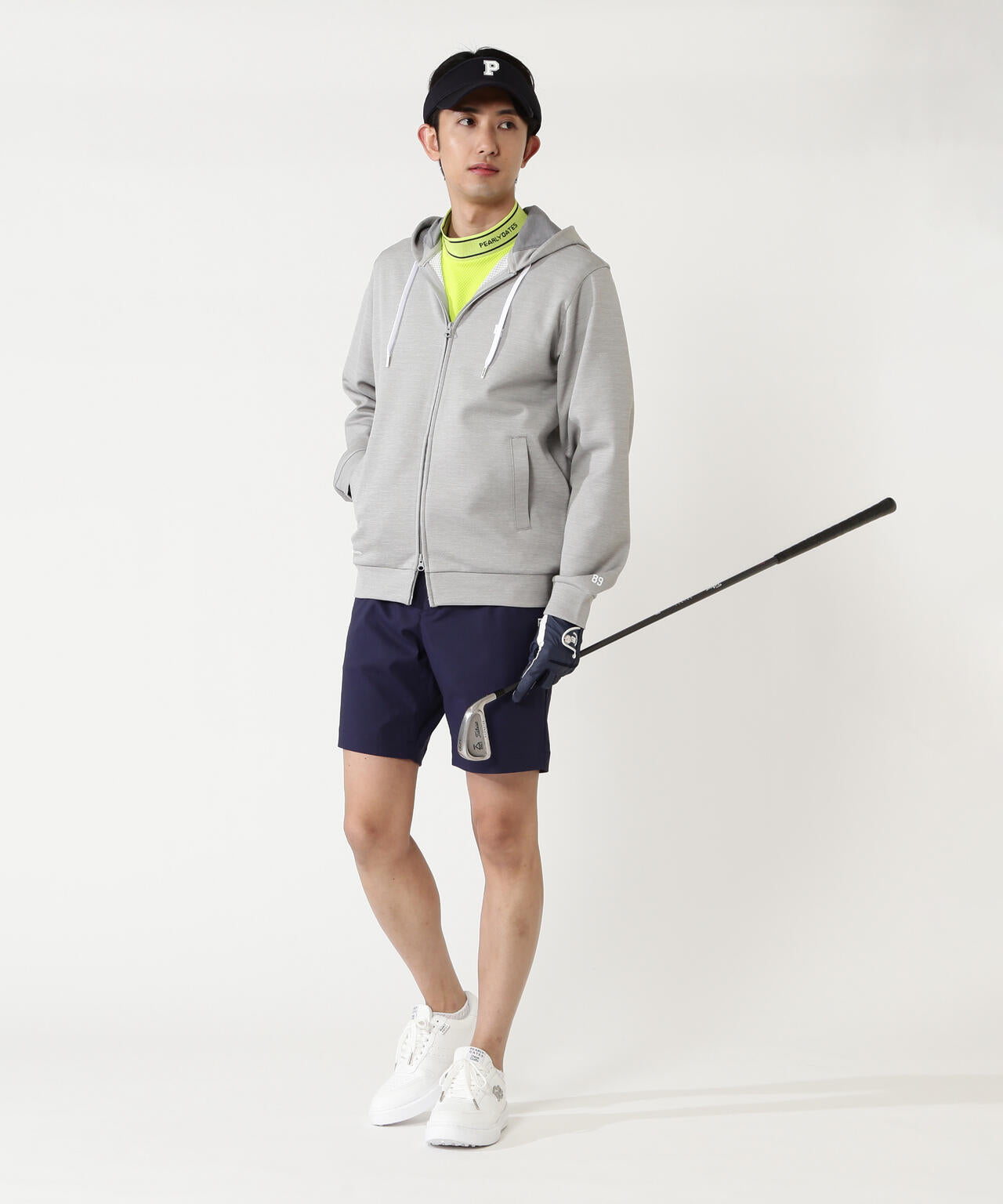 H:182cm/C:93/W:77/H:91 着用サイズ：5
