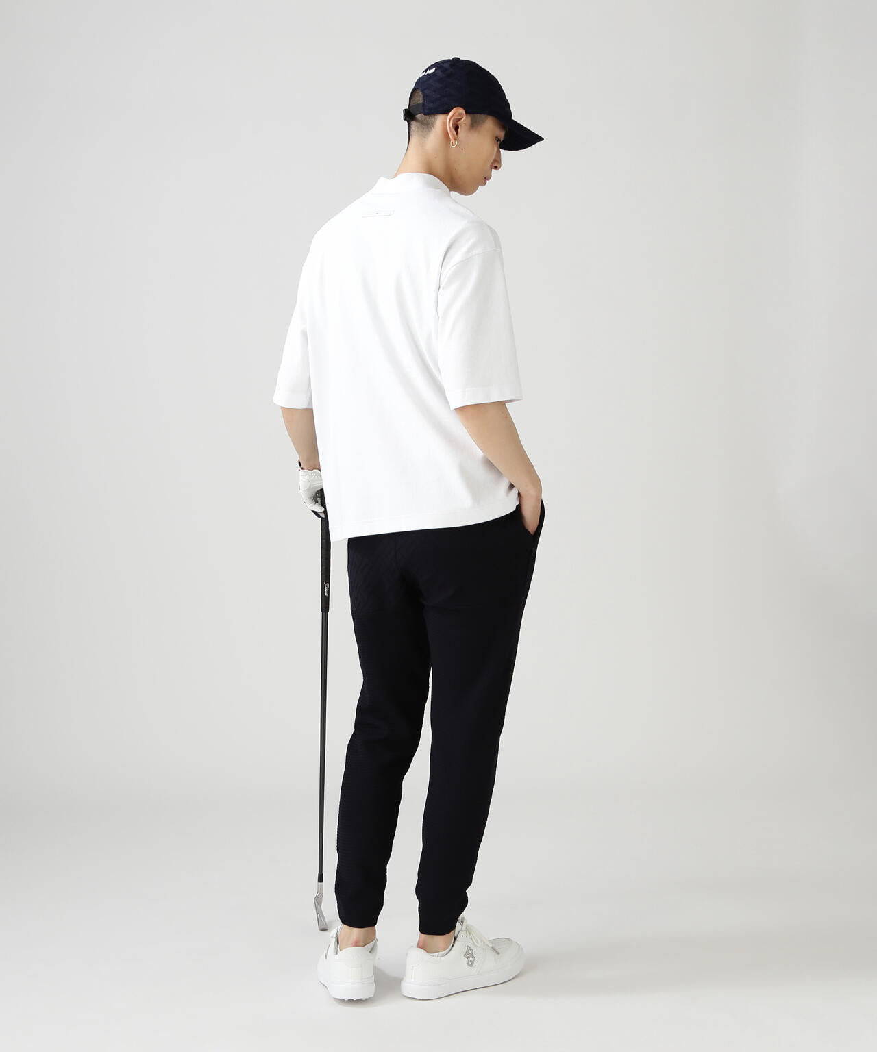 185cm C:85 W:70 H:97 着用サイズ：5