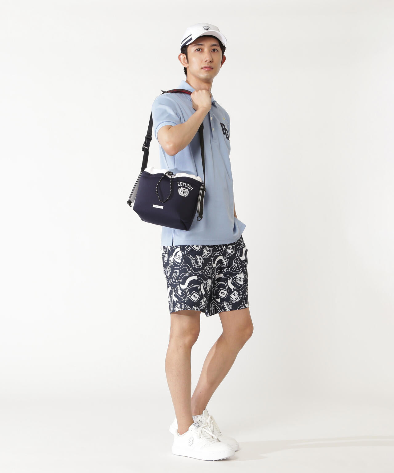 H:182cm/C:93/W:77/H:91