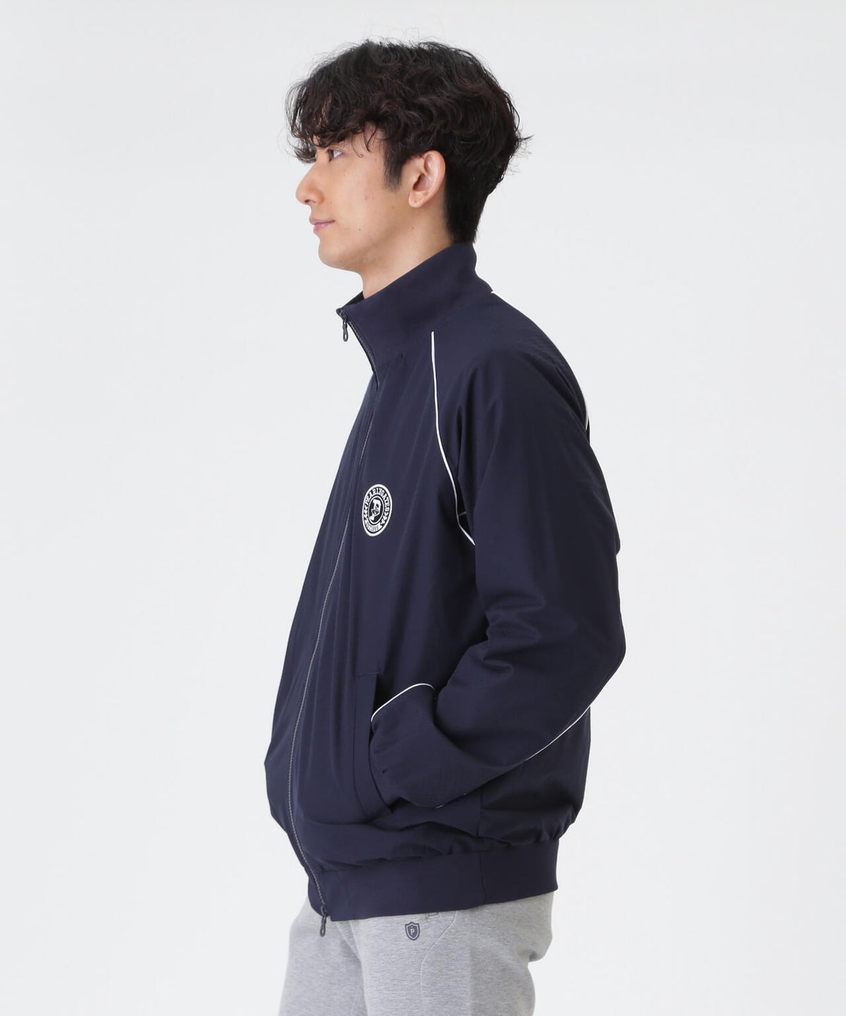 Peメカニカルストレッチ手裏剣ジャガードスタンドジップブルゾン (MENS)