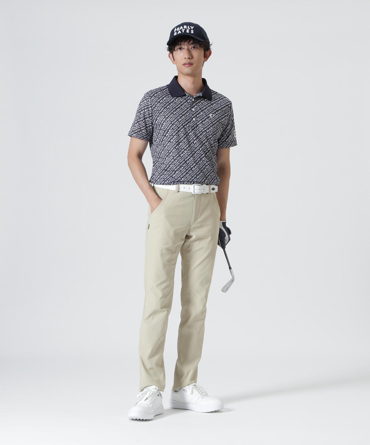 H:182cm/C:93/W:77/H:91 着用サイズ：5