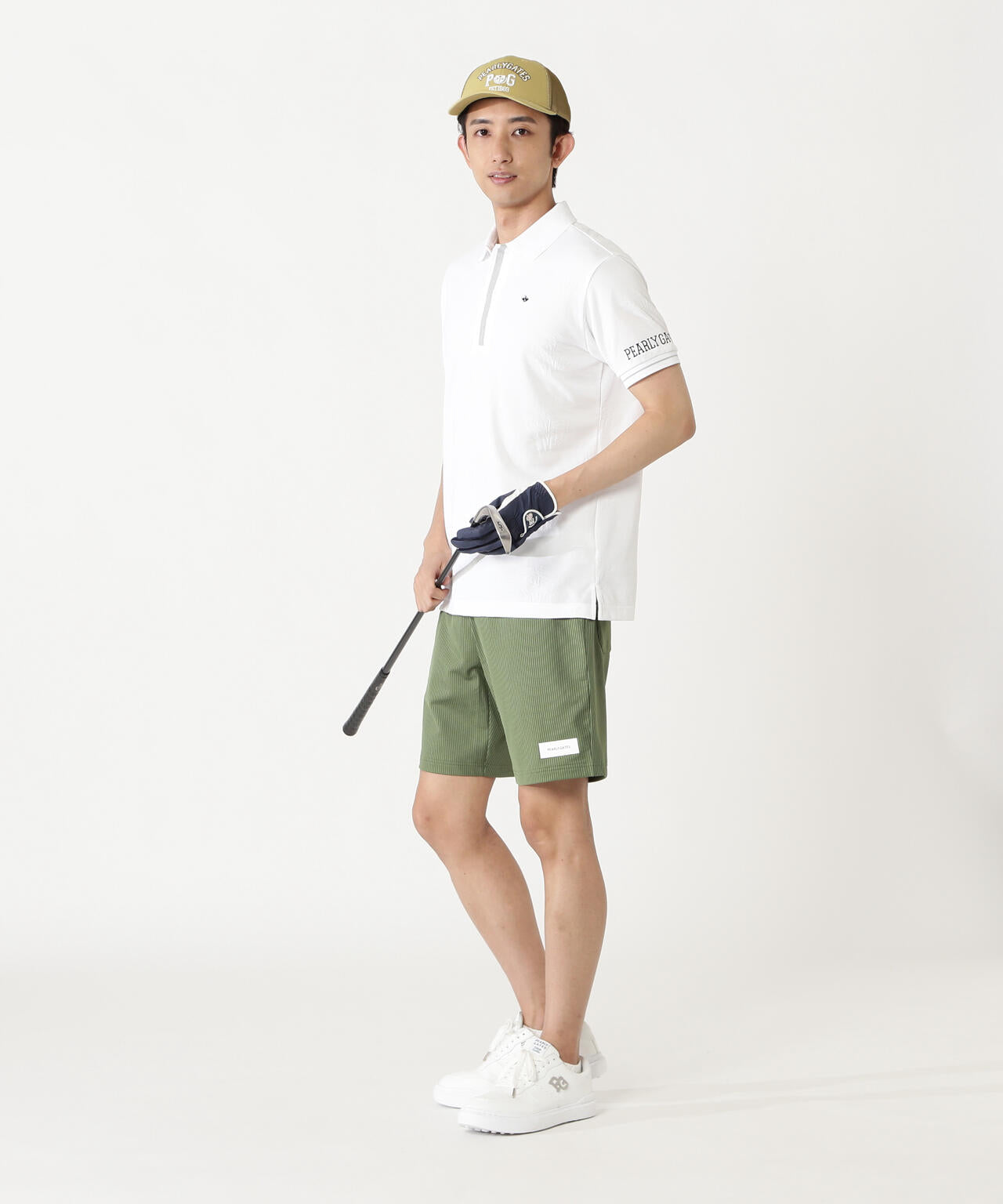 H:182cm/C:93/W:77/H:91 着用サイズ：5