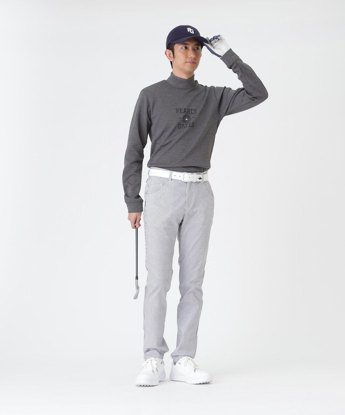 H:182cm/C:93/W:77/H:91 着用サイズ：5