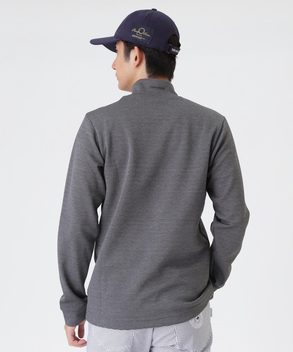 H:182cm/C:93/W:77/H:91 着用サイズ：5