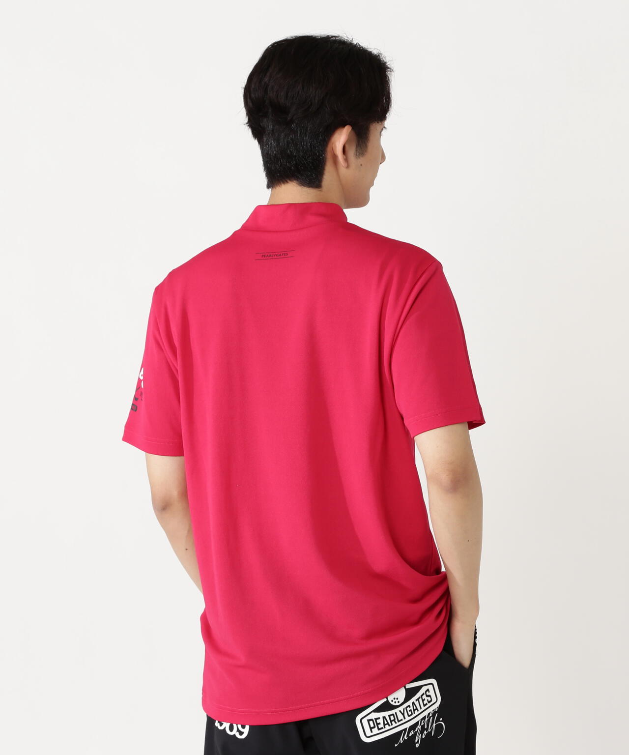 H:182cm/C:93/W:77/H:91 着用サイズ：5