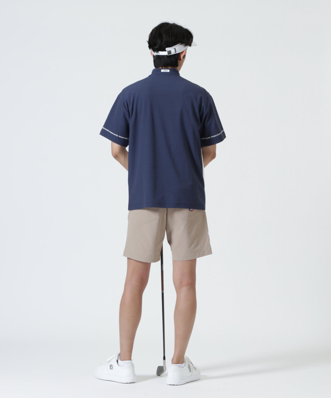 H:182cm/C:93/W:77/H:91 着用サイズ：5