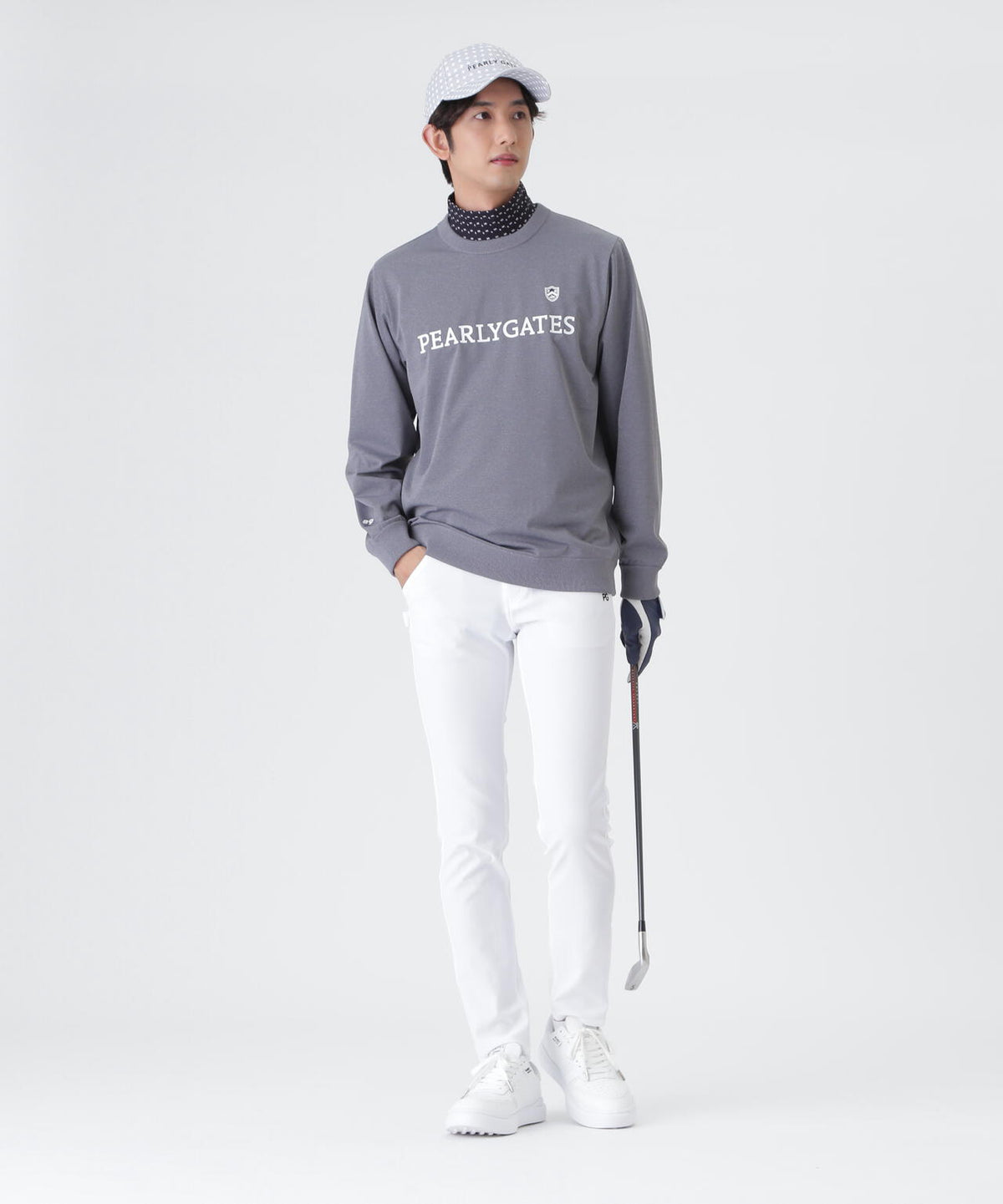 H:182cm/C:93/W:77/H:91 着用サイズ：5
