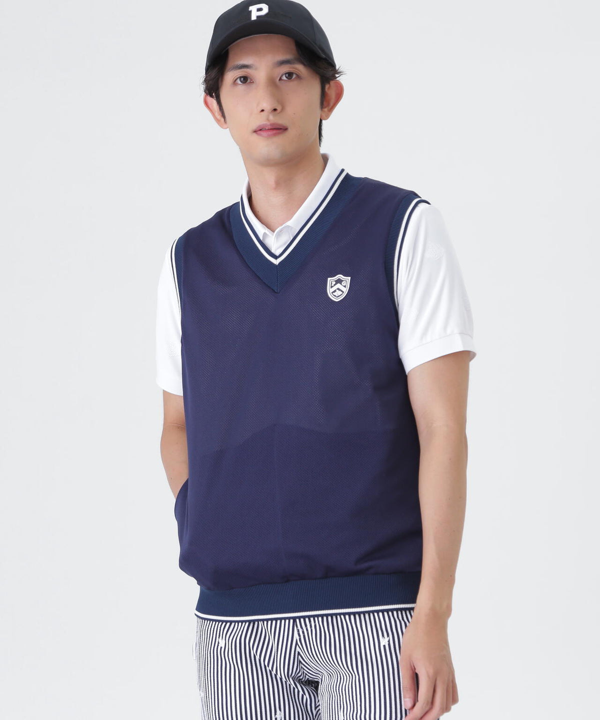 H:182cm/C:93/W:77/H:91 着用サイズ：5
