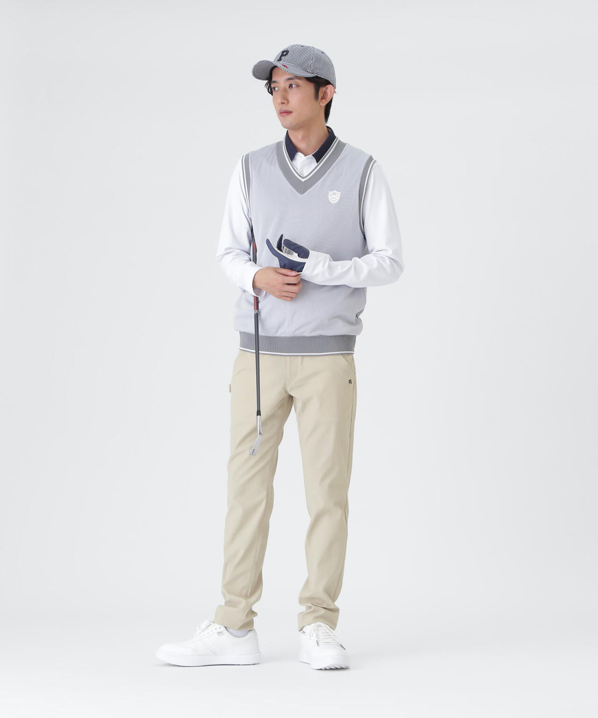 H:182cm/C:93/W:77/H:91 着用サイズ：5