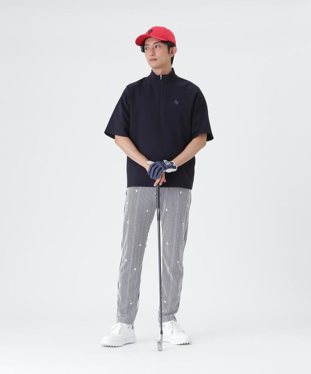 H:182cm/C:93/W:77/H:91 着用サイズ：5