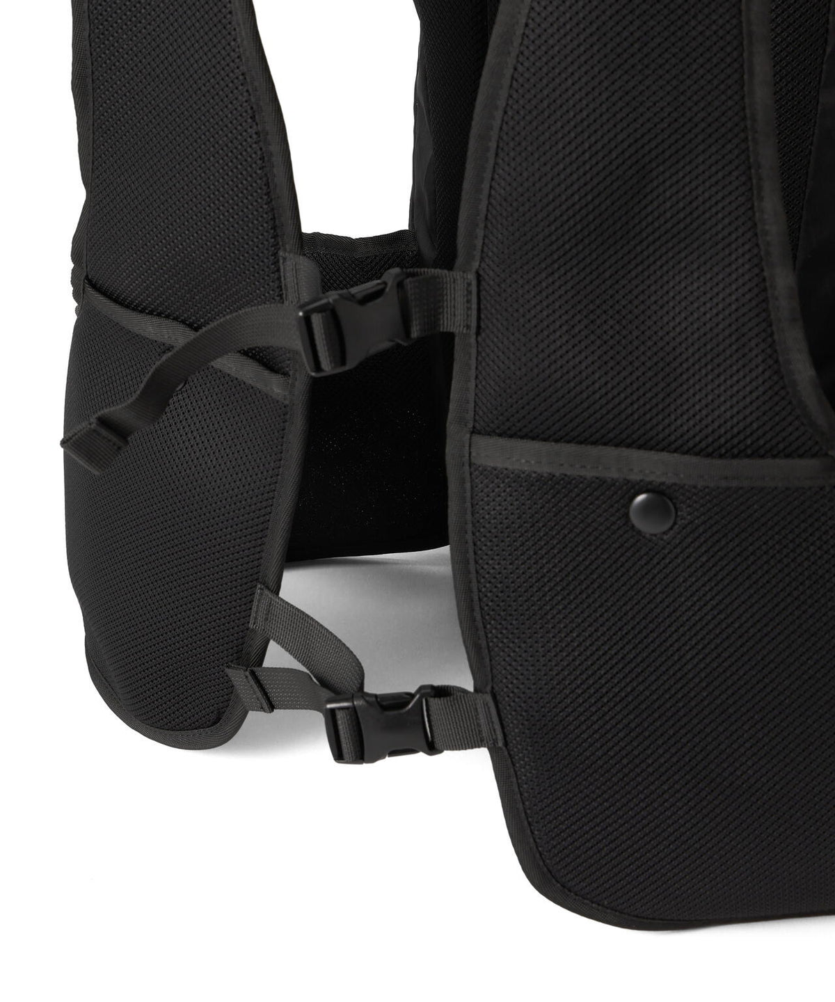 [PGG] [直営店舗&公式オンライン限定] 着るバックパック (UNISEX)