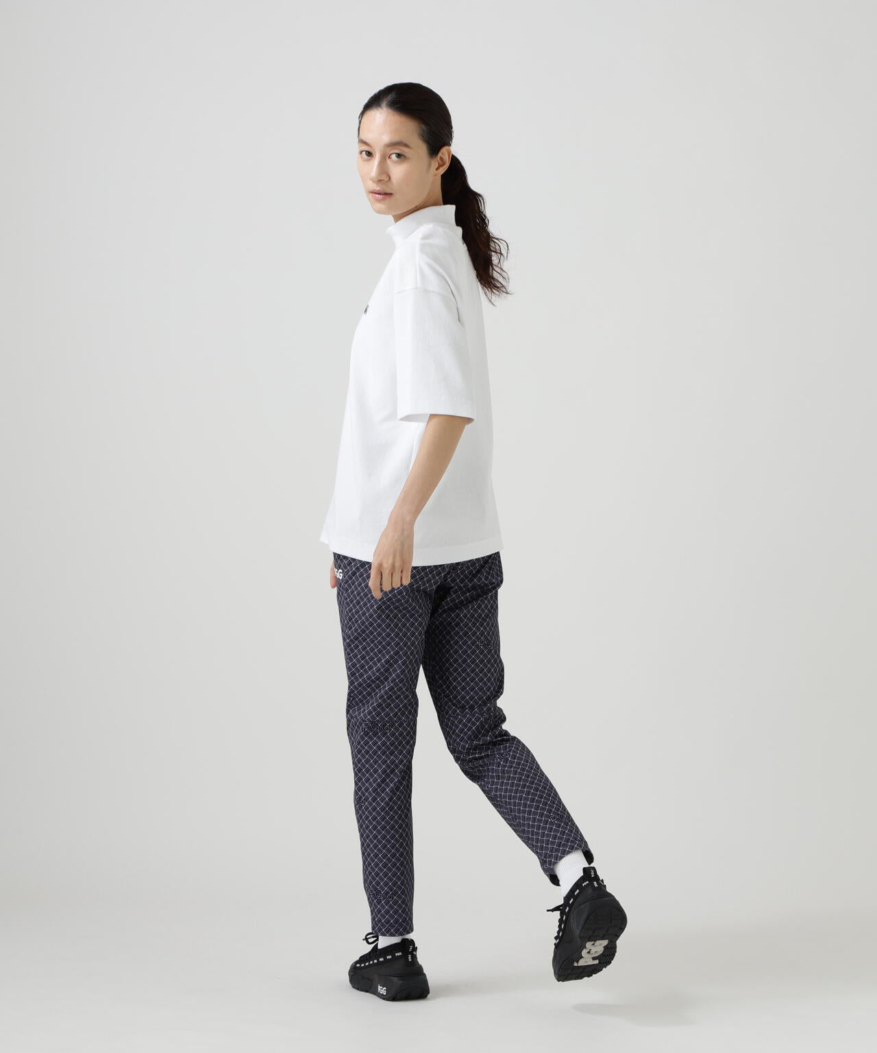 165cm/B:77cm/W:57cm/H:79cm 着用サイズ：1