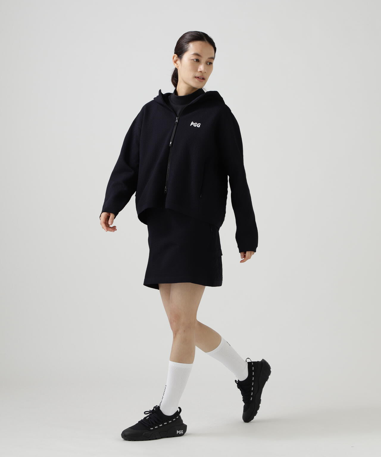 【PGG】【直営店舗&公式オンライン限定】ポリエステルヤーンmmフルジップフーディニットブルゾン (LADIES)