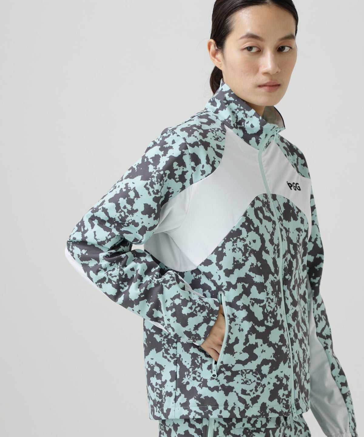 165cm/B:77cm/W:57cm/H:79cm 着用サイズ：1