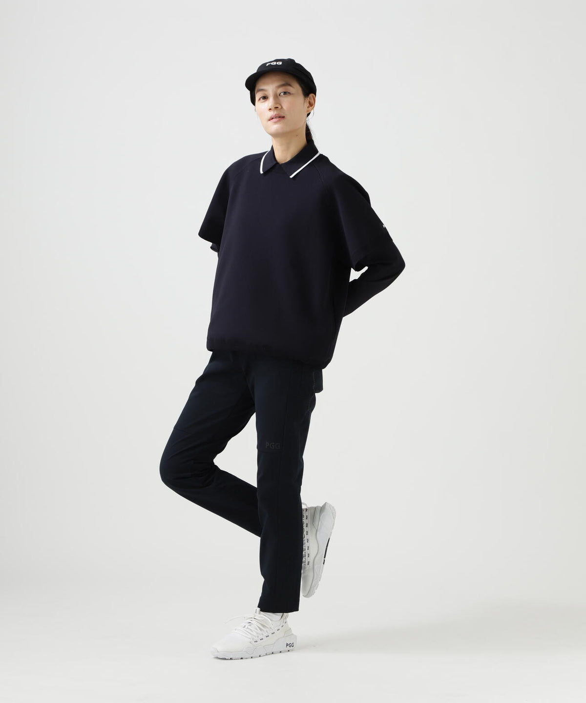 165cm/B:77cm/W:57cm/H:79cm 着用サイズ：1