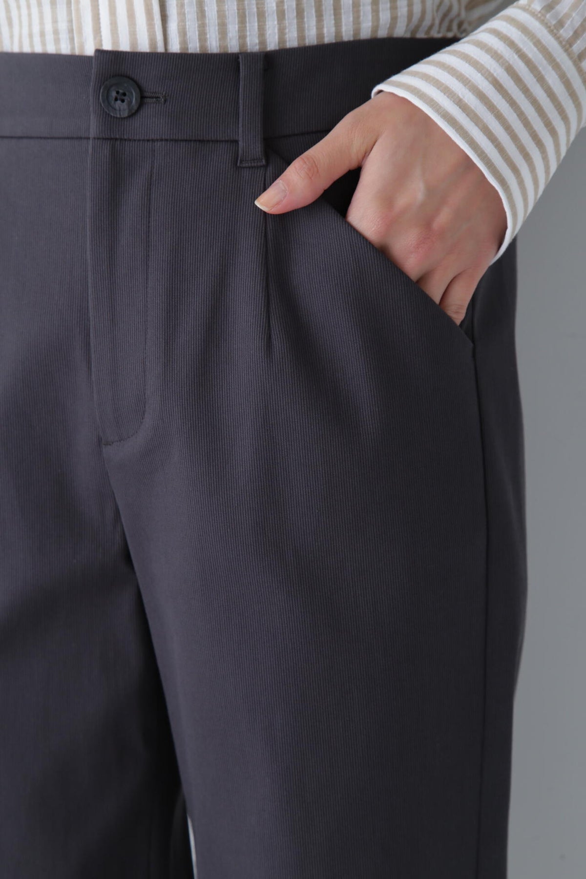 ピケストレッチパンツ