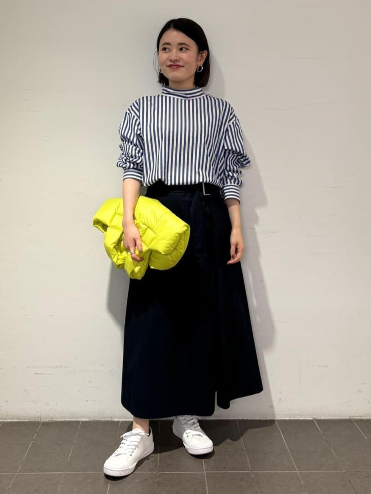 ベルト付き巻きスカート