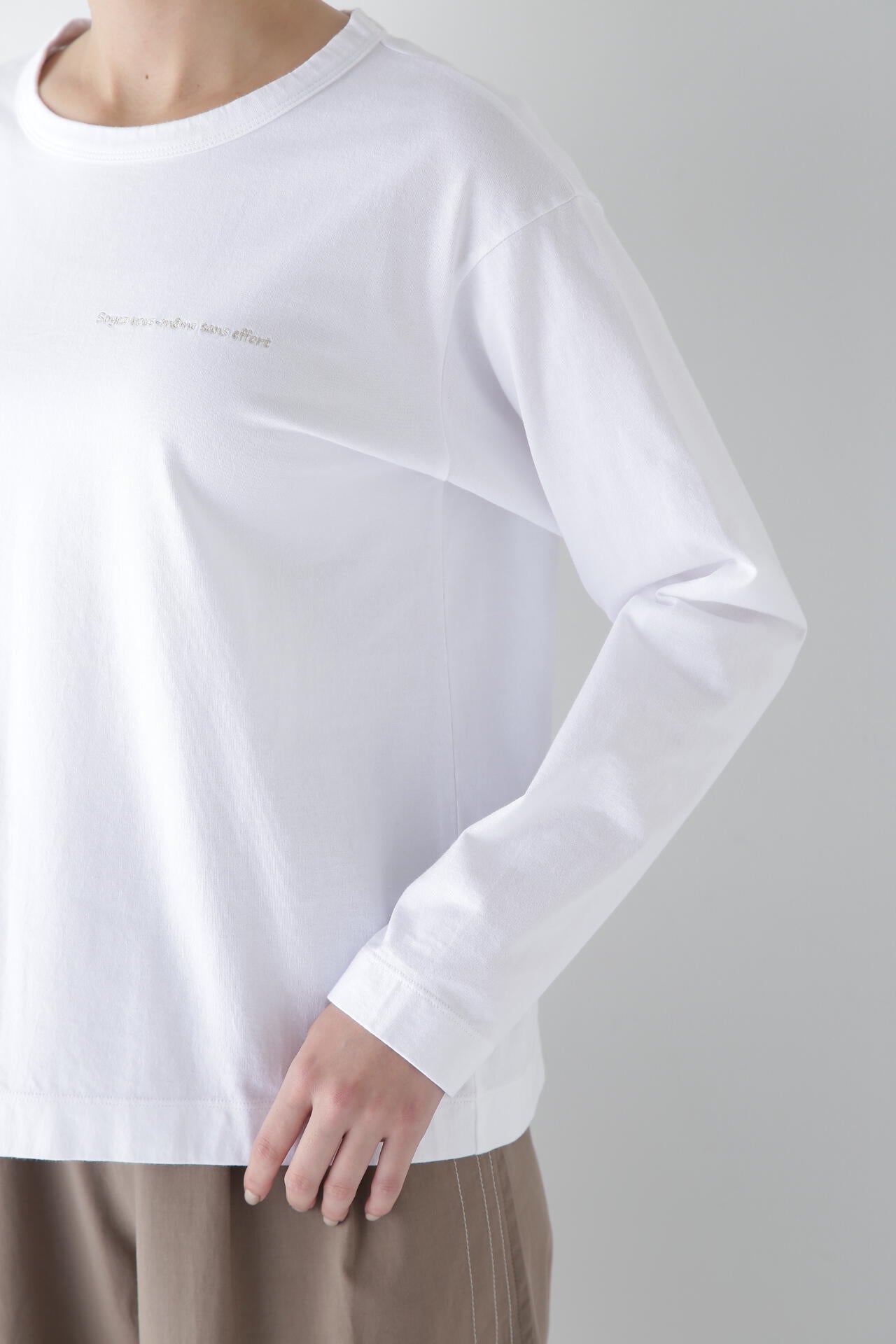 ロゴエンブロイダリーロングスリーブＴシャツ