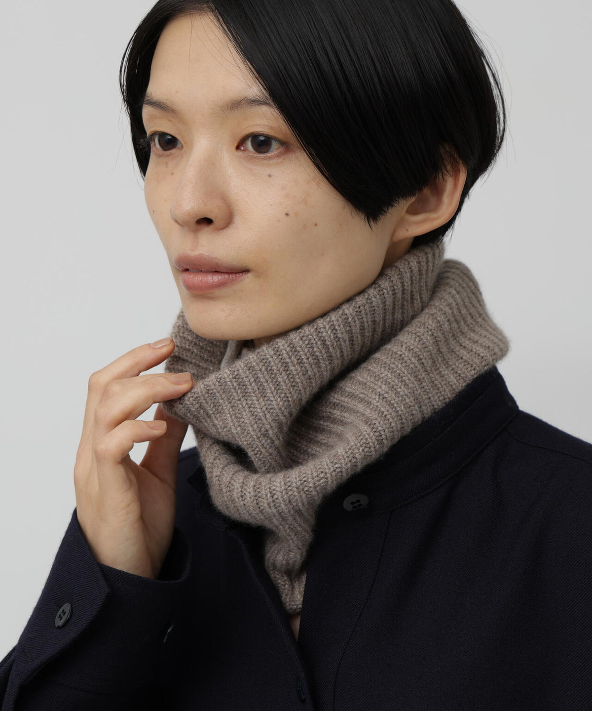 ＯＬＵ　ＮＡＴＵＲＡＬ　ＢＡＳＩＣ　カシミヤスヌード