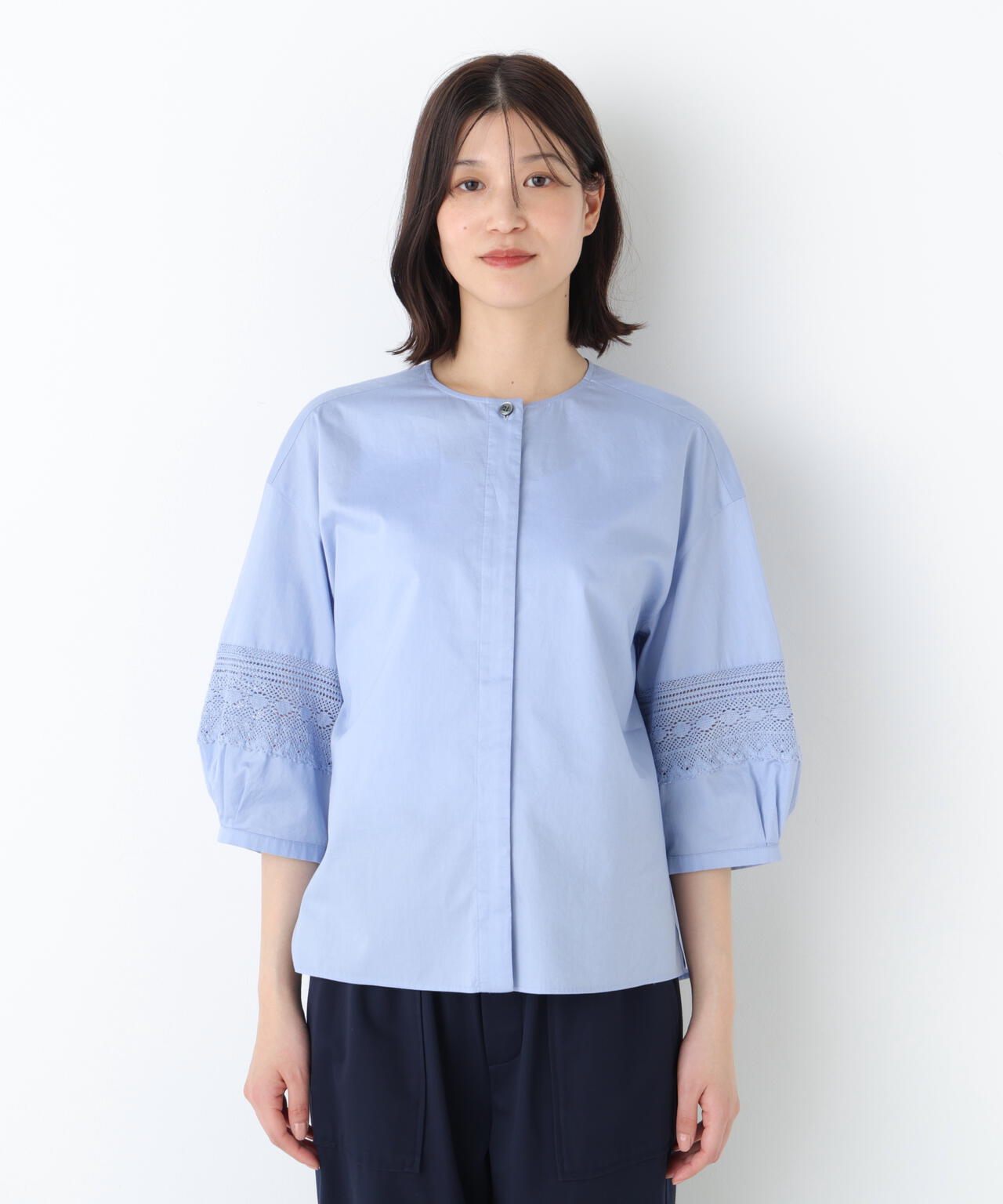 《洗える》レースドッキングクルーネックブラウス
