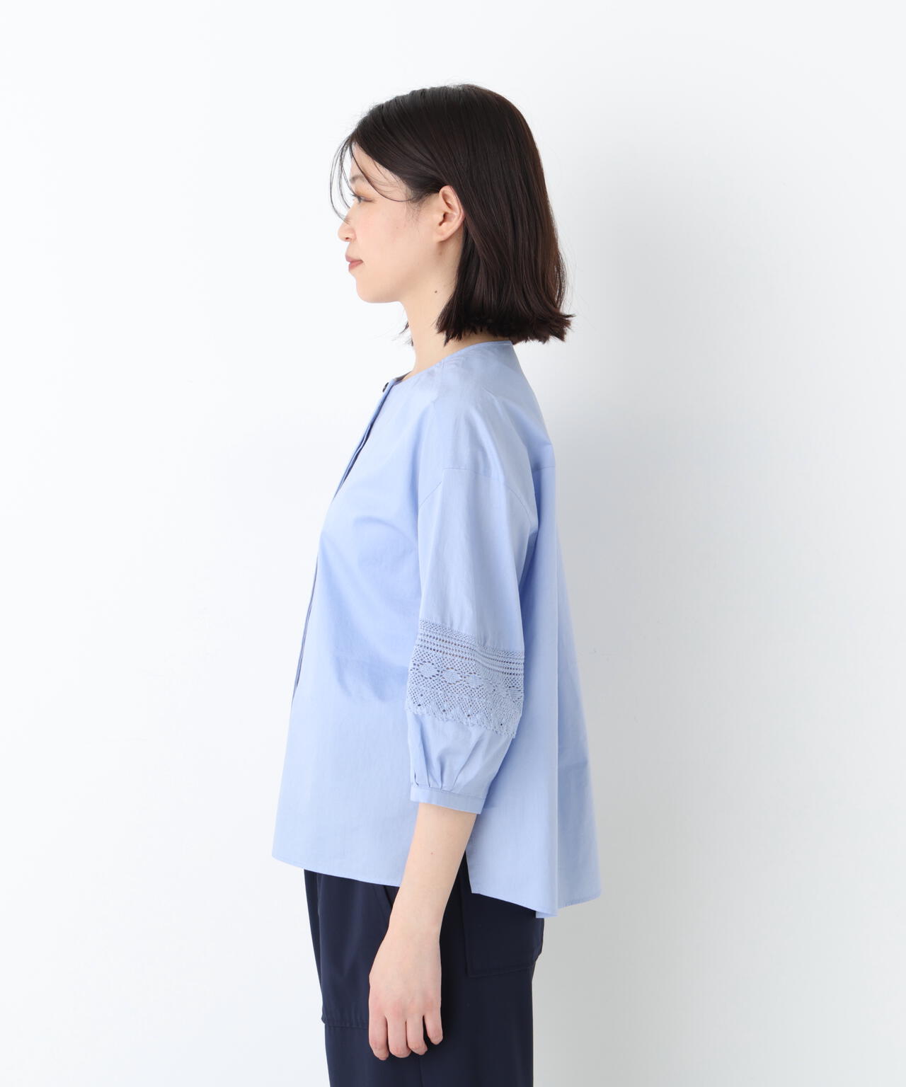 《洗える》レースドッキングクルーネックブラウス