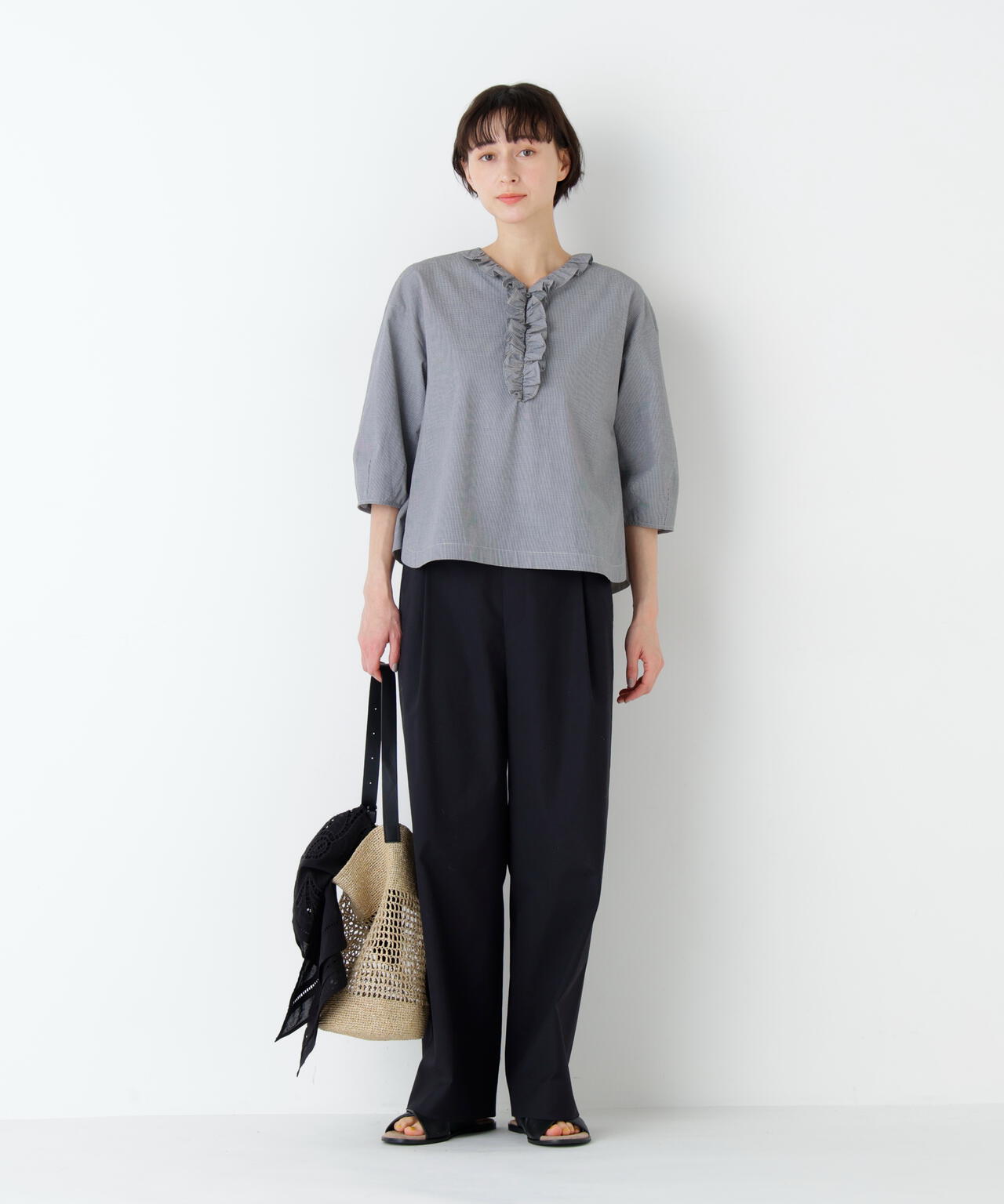 身長168cm　B76 W58 H86 着用サイズ：M
