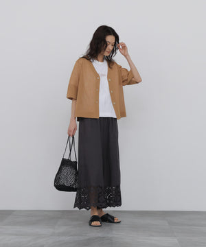 165cm/B:77cm/W:57cm/H:79cm 着用サイズ：M