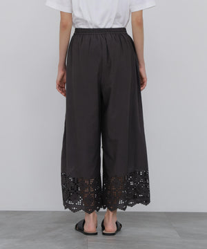 165cm/B:77cm/W:57cm/H:79cm 着用サイズ：M