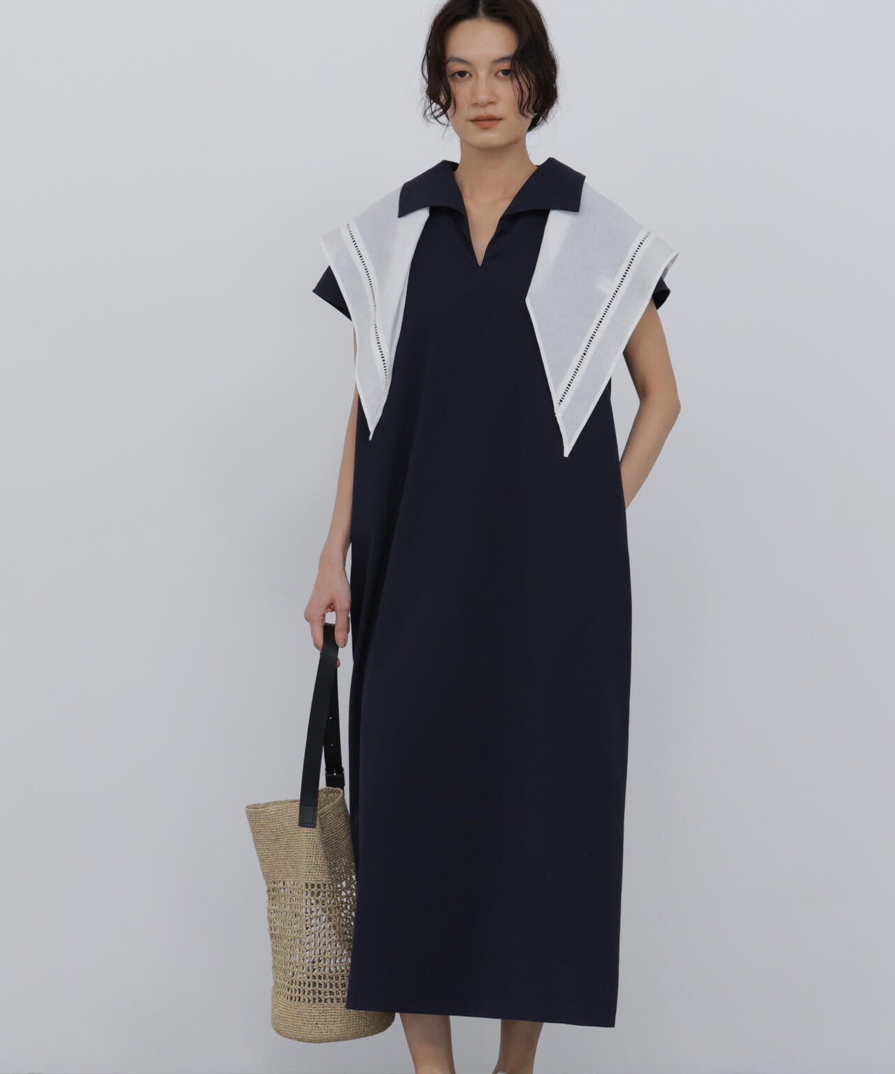 165cm/B:77cm/W:57cm/H:79cm 着用サイズ：M