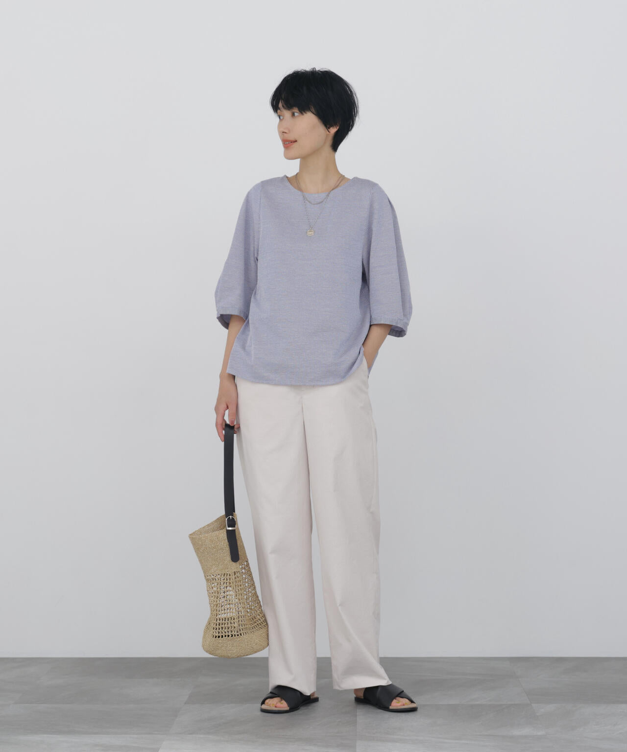 166cm　B/78　W/58　H/86 着用サイズ：M