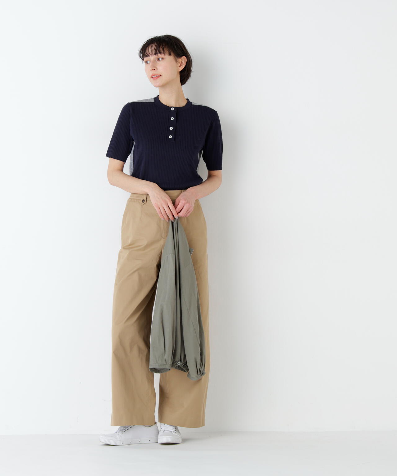 身長168cm　B76 W58 H86 着用サイズ：M