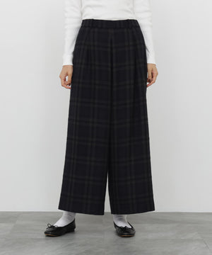 身長168cm　B76 W58 H86 着用サイズ：M