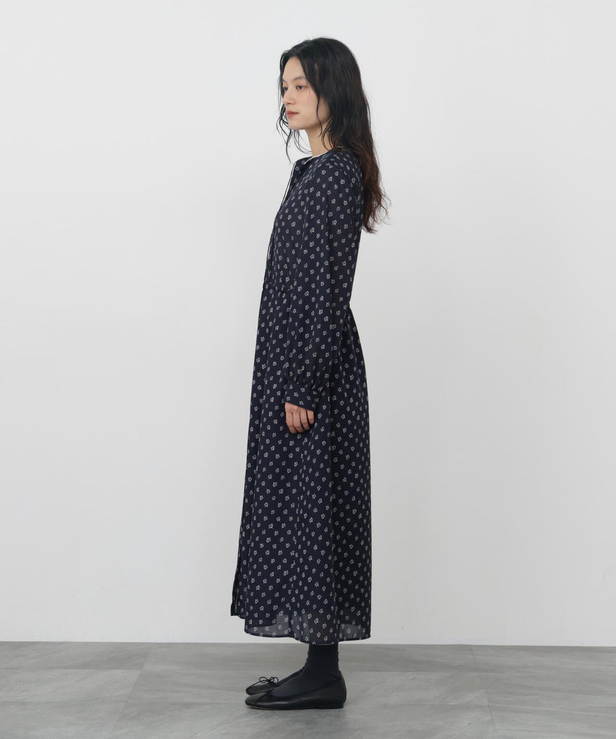 165cm/B:77cm/W:57cm/H:79cm 着用サイズ：M