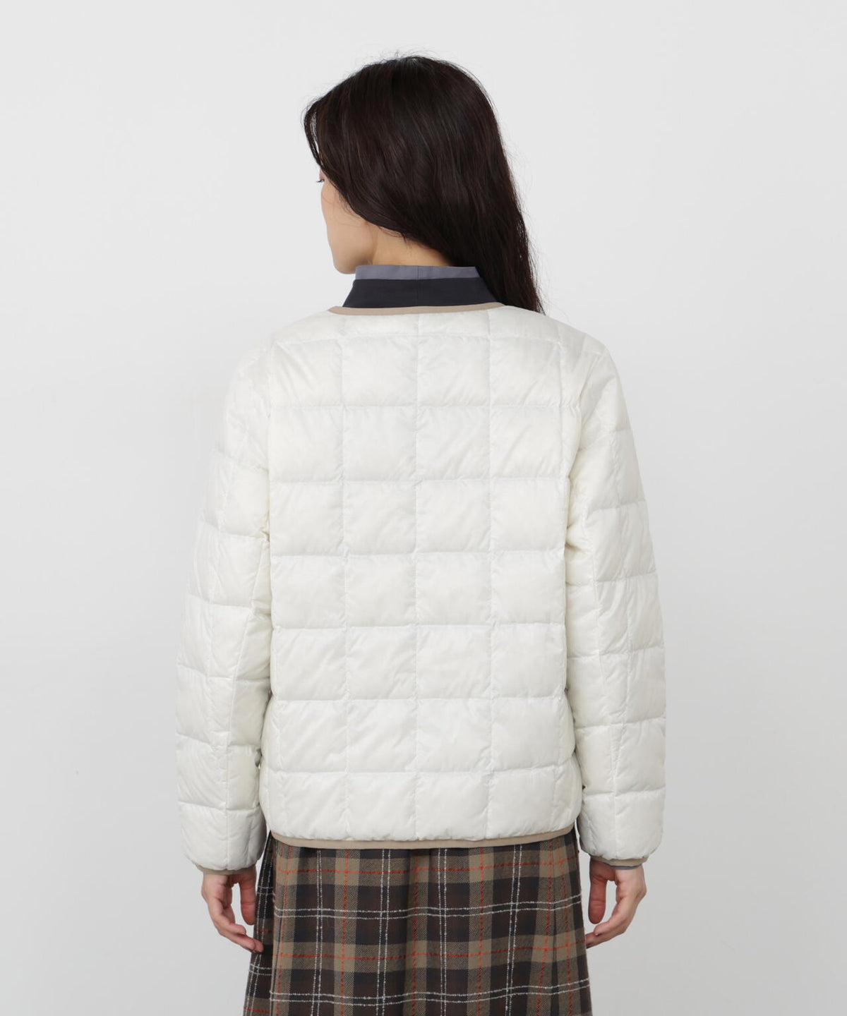 165cm/B:77cm/W:57cm/H:79cm 着用サイズ：M
