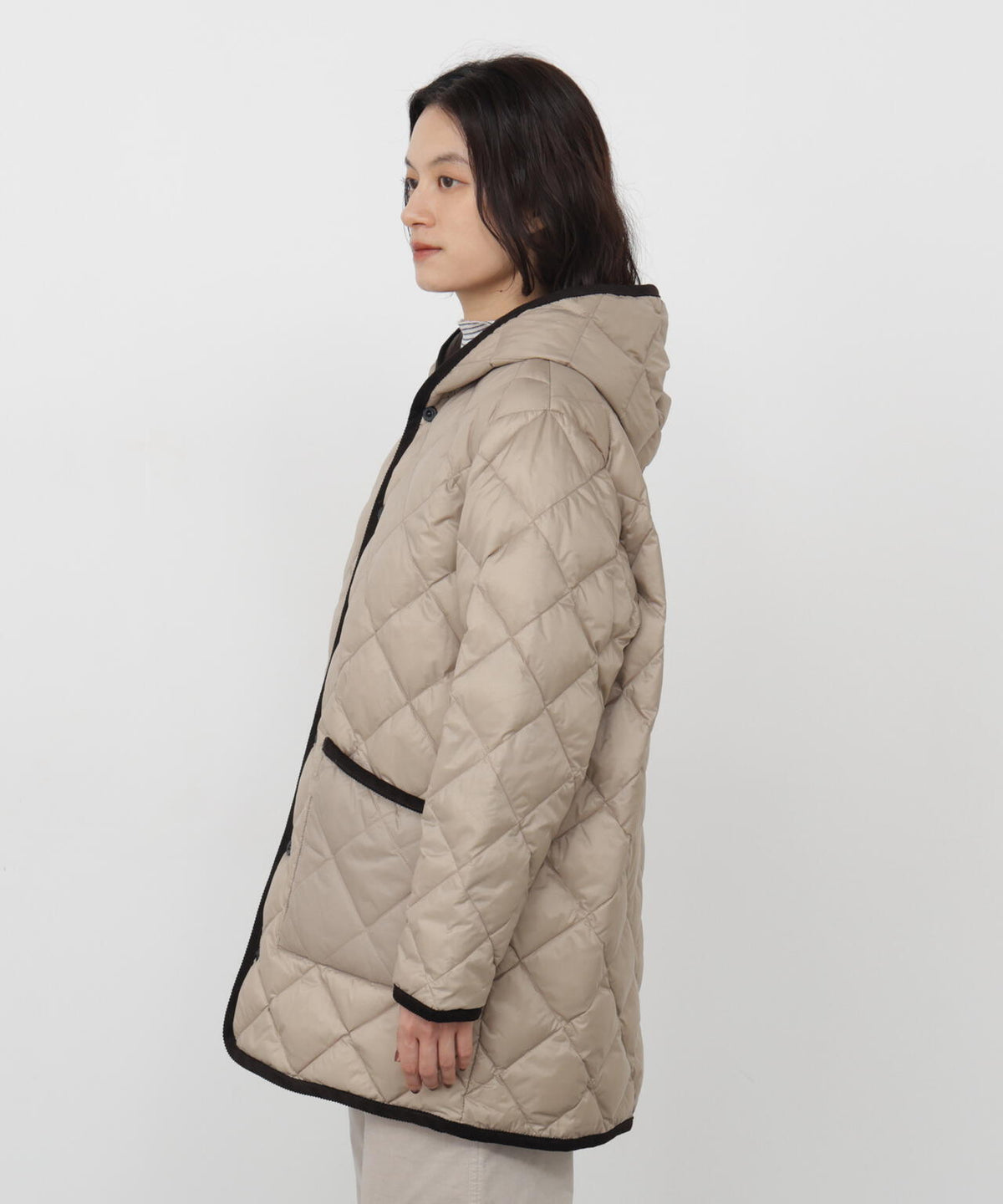 165cm/B:77cm/W:57cm/H:79cm 着用サイズ：M