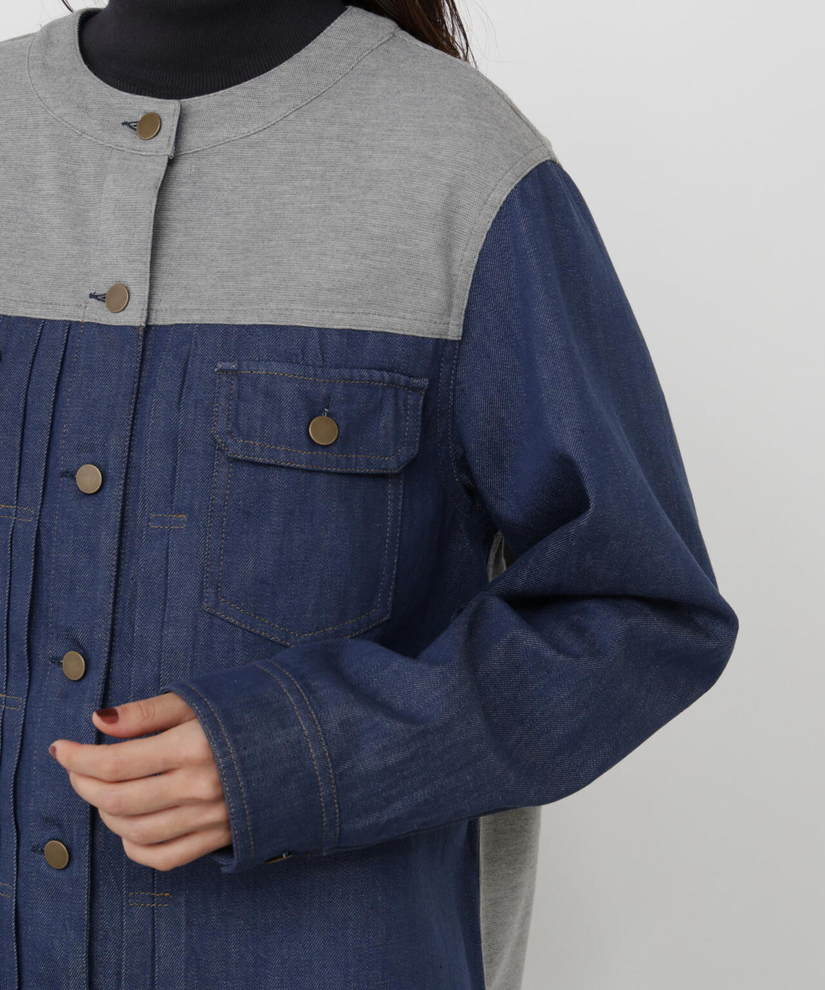 165cm/B:77cm/W:57cm/H:79cm 着用サイズ：M
