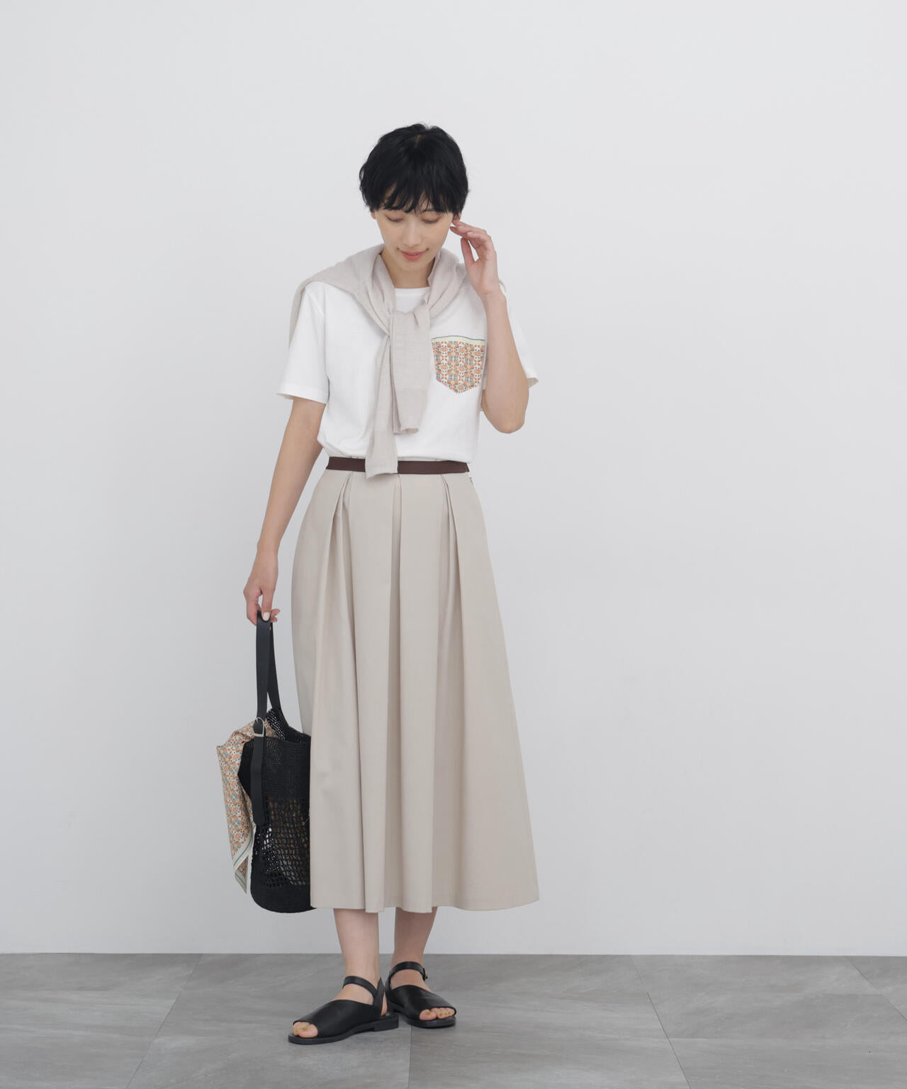 166cm　B/78　W/58　H/86 着用サイズ：M