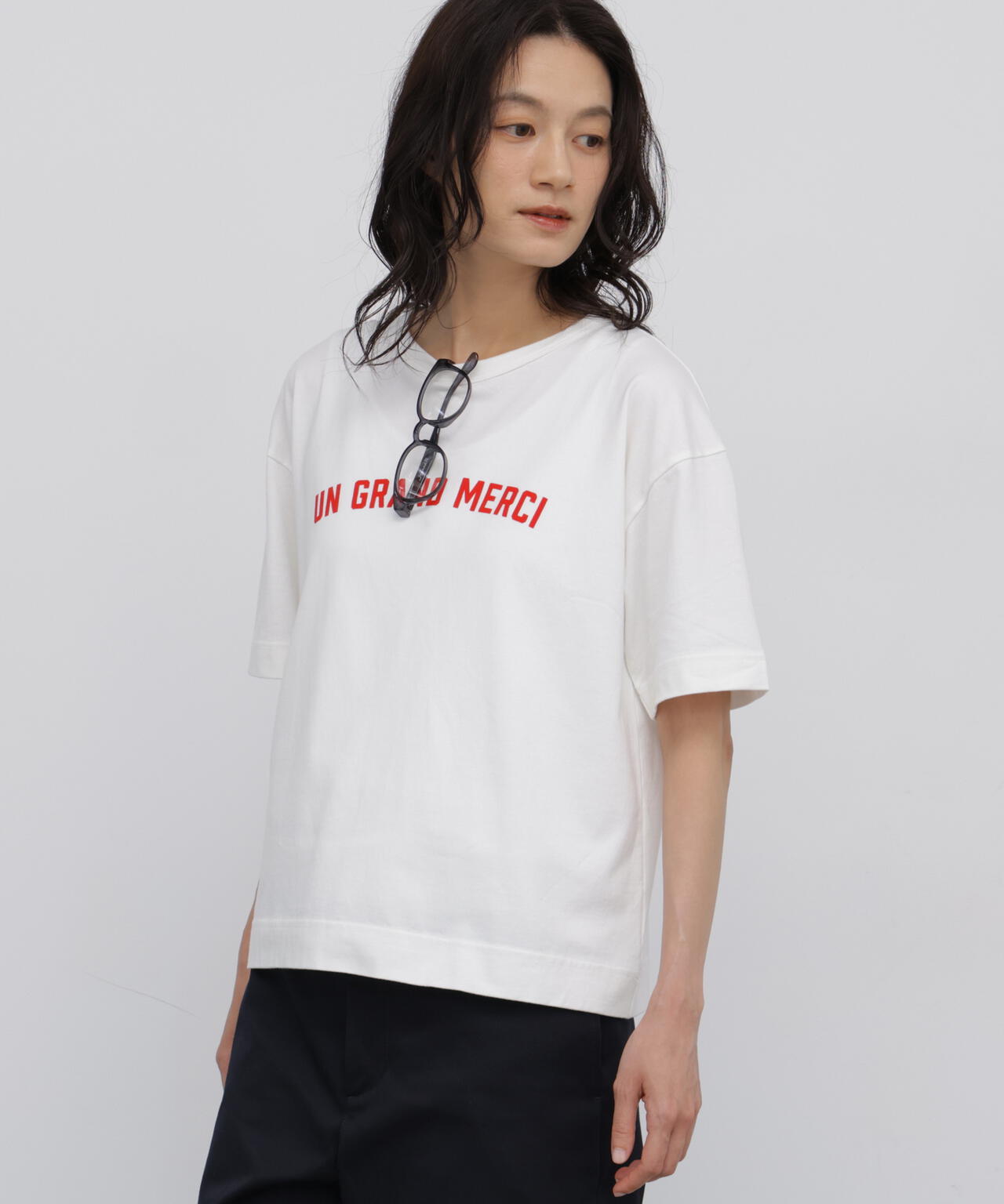 フロッキープリントクルーネックＴシャツ