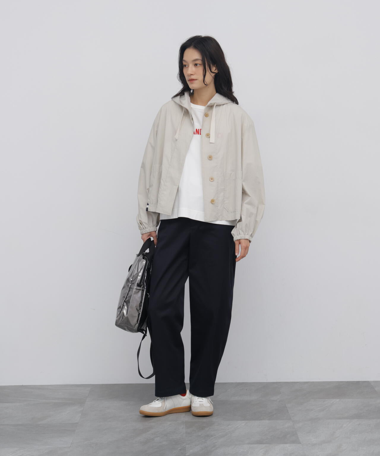 165cm/B:77cm/W:57cm/H:79cm 着用サイズ：M