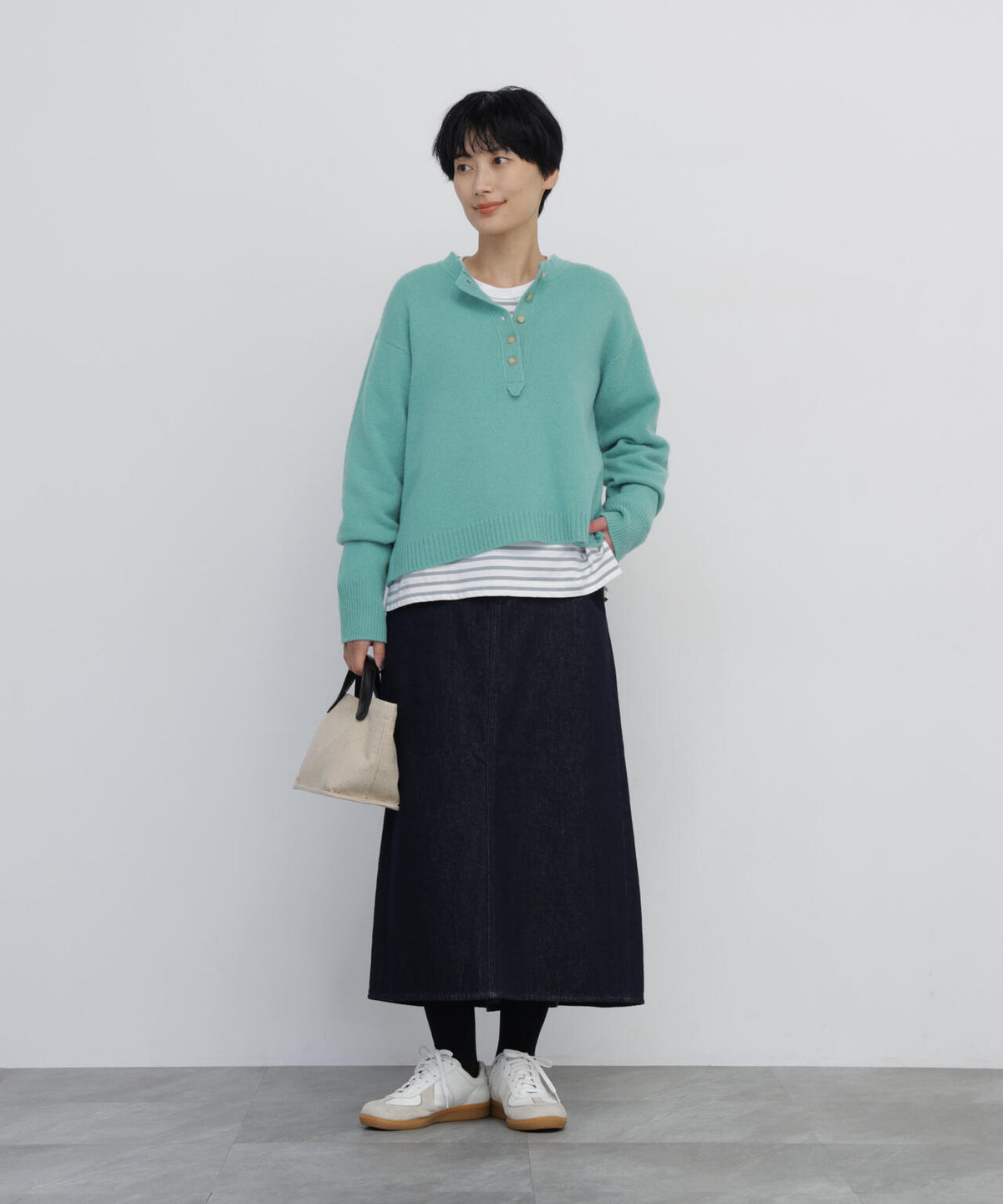 166cm　B/78　W/58　H/86 着用サイズ：M