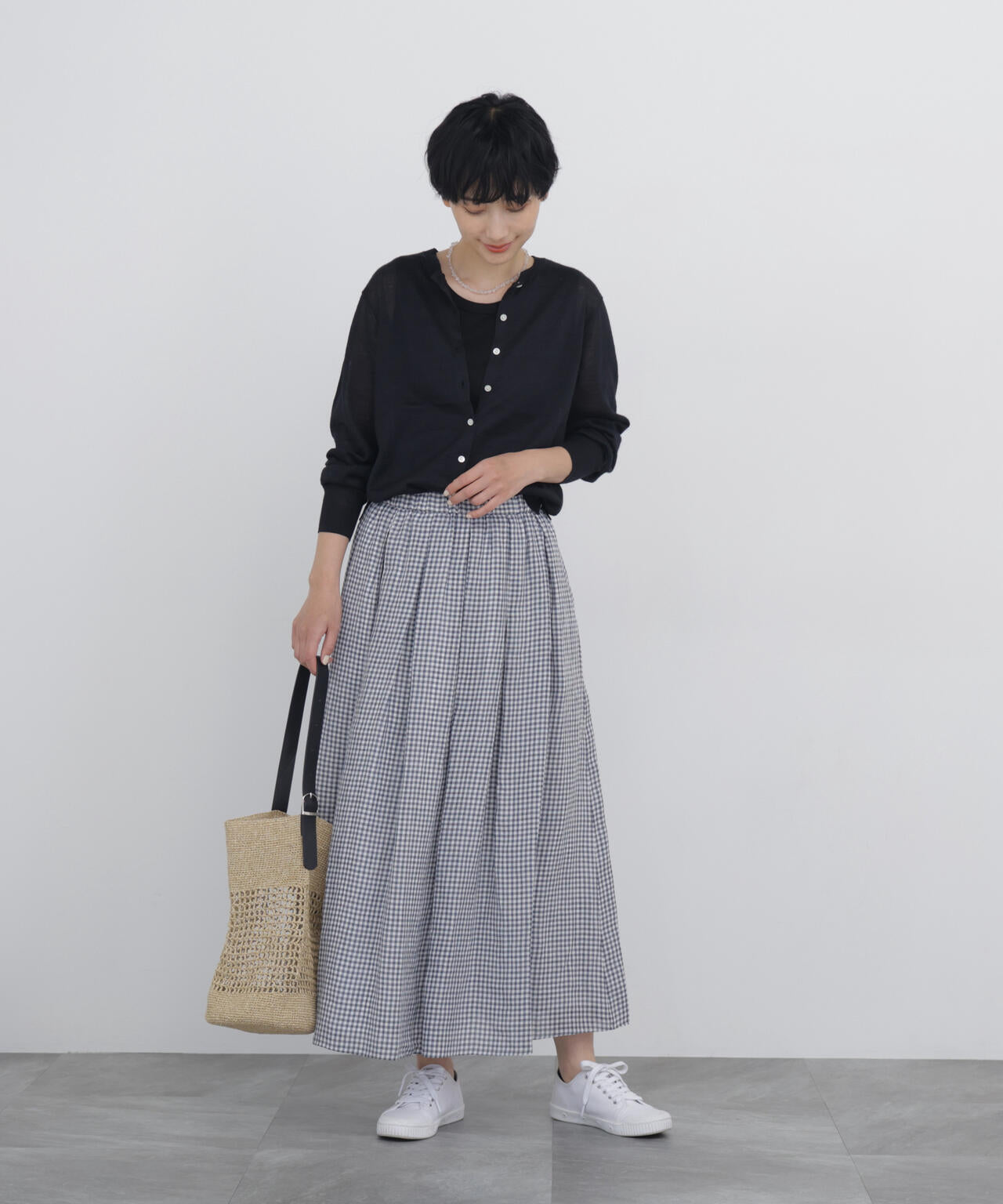 166cm　B/78　W/58　H/86 着用サイズ：M