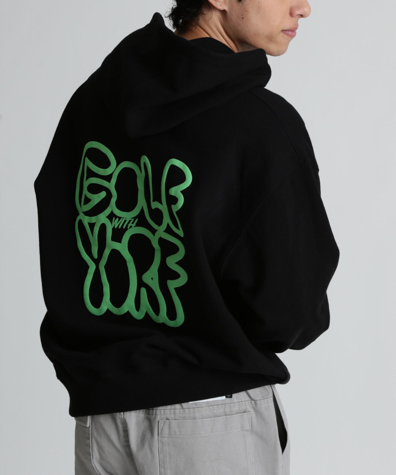 【YORF（ヨルフ）】ゴシックロゴフーディー
