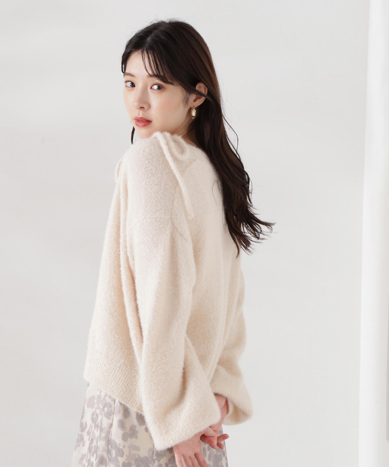 シャイニーフェザーアンサンブルニット　WEB限定カラー：パープル