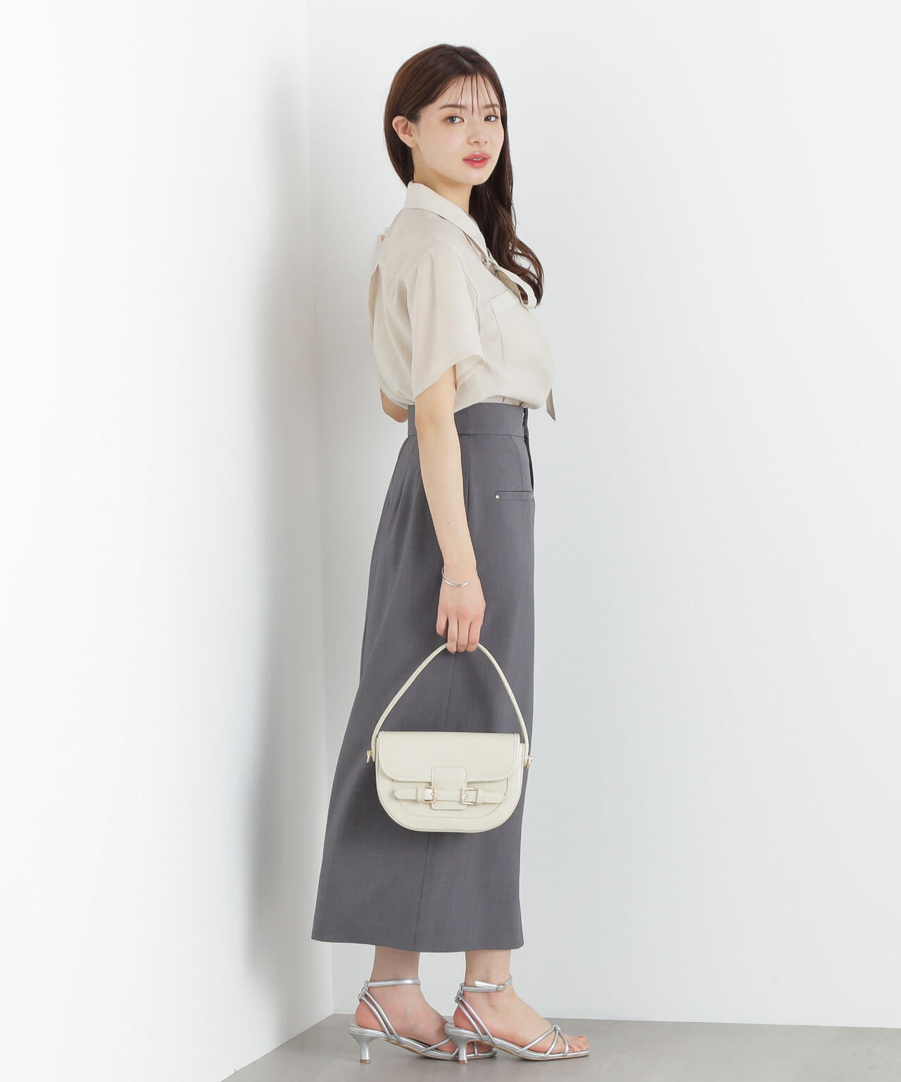 タイ付きシアー半袖シャツ