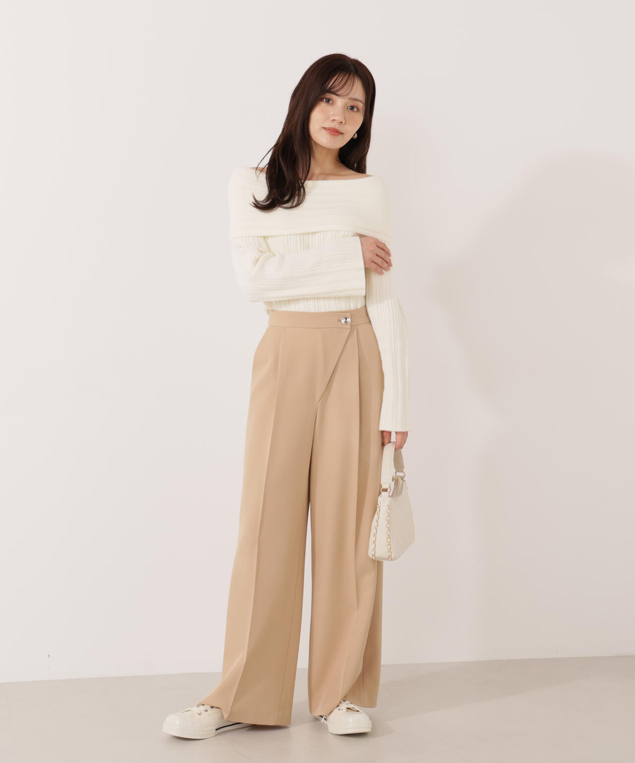 【加藤栞さん着用】ハイウエストラップパンツ